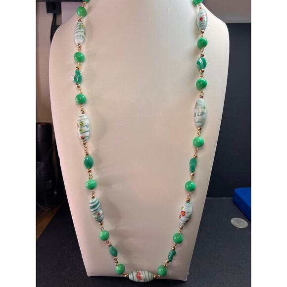 Vintage 32" Italian Murano Art Glass Green Floral Beaded Necklace - Picture 4 of 15